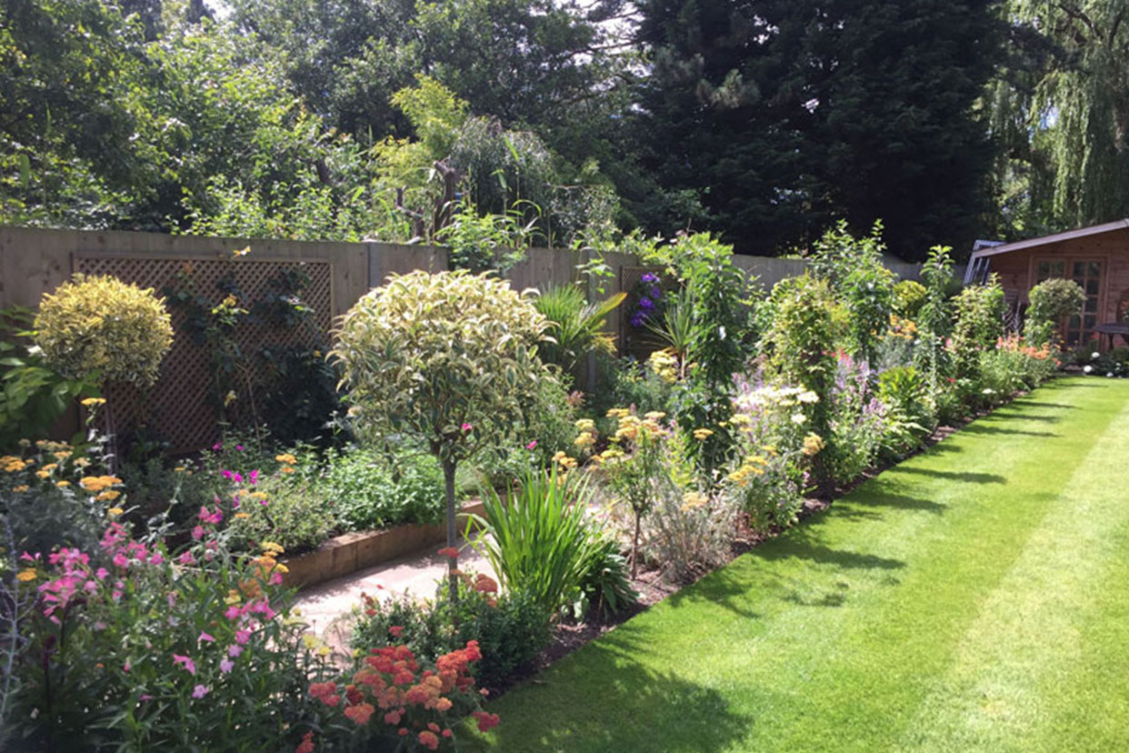 Regular-garden-maintenance-in-cobham.jpg